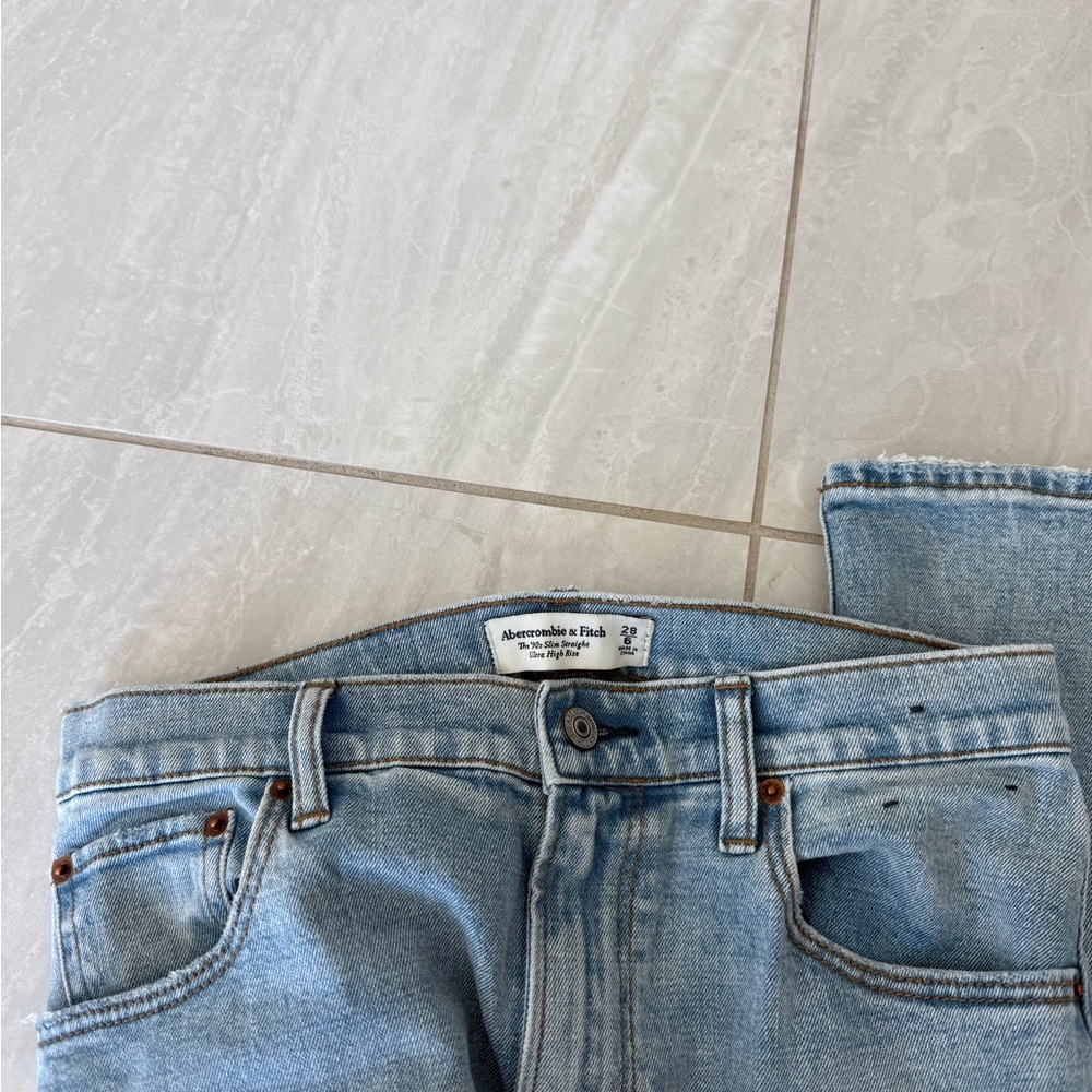 Abercrombie Curve Love Women's Jeans - Picture 2 of 2